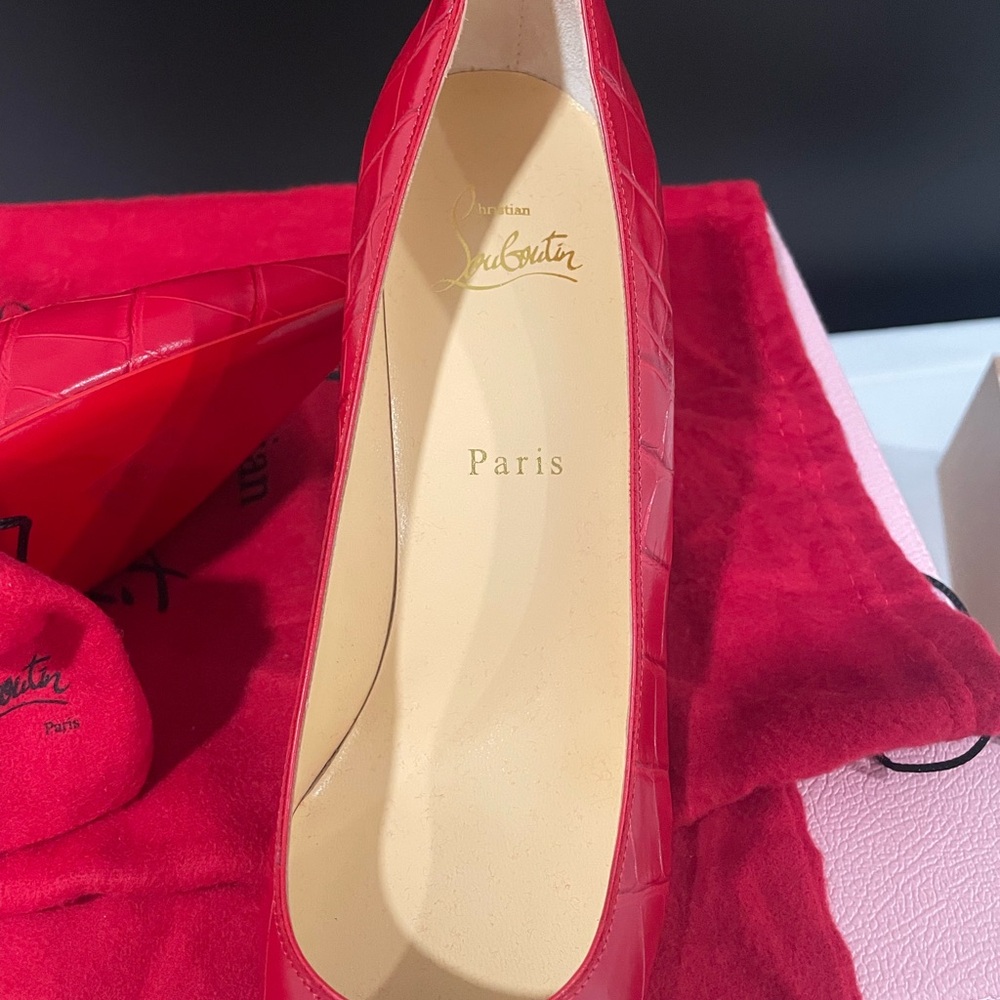 Christian Louboutin Red Croc-Embossed Heels - Picture 7 of 7